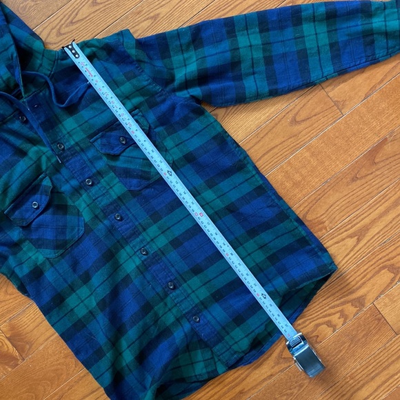 Dickies shirt/jacket button down with hood plaid size medium. Nice for camping! - Picture 11 of 12